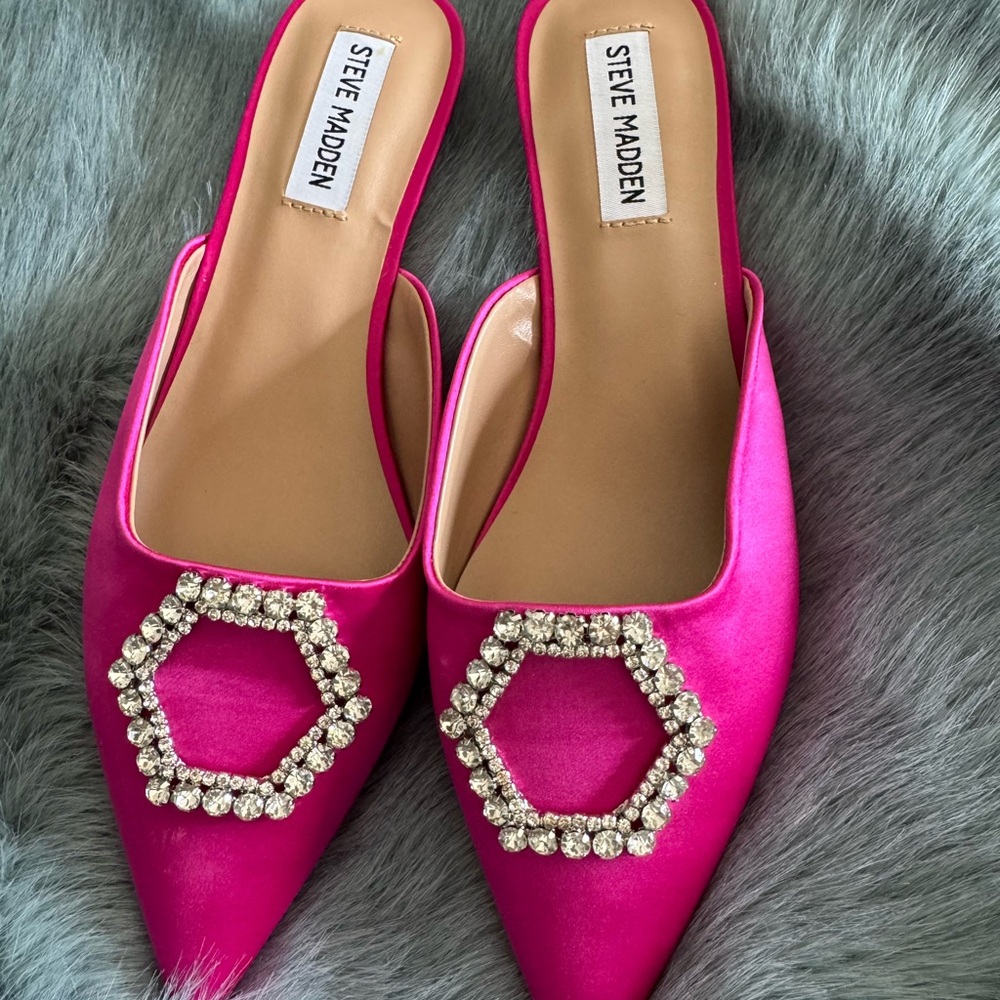 Steve Madden Pink Crystal Embellished Mules never worn